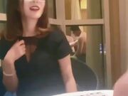 带老婆找单男 其实是她公司同事 摘下面具老婆羞愧的不想做了