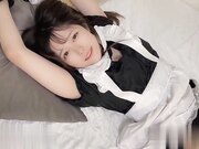 在读大学生美咲化身女仆超欢喜榨精
