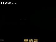 酒店浴缸大战97年大二小骚货 整个水缸里弥漫着爱液的味道